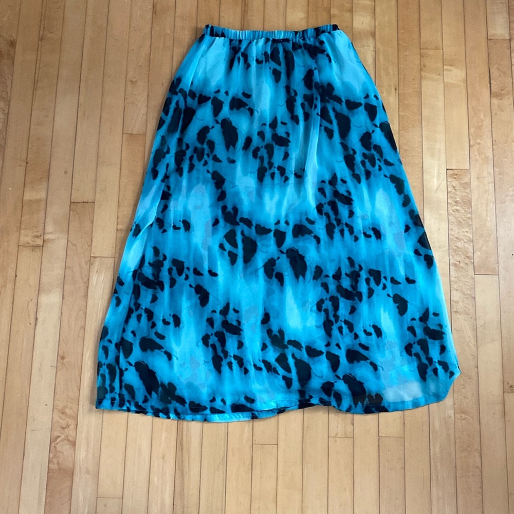 One Clothing size small turquoise and black patterned maxi skirt